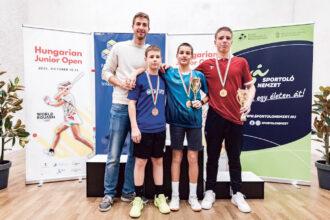 Díjazottak csoportképe II. kerületi City Squash Clubban rendezett verseny után.